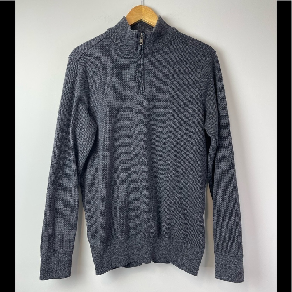 Robert Graham Zip Up Sweater size L